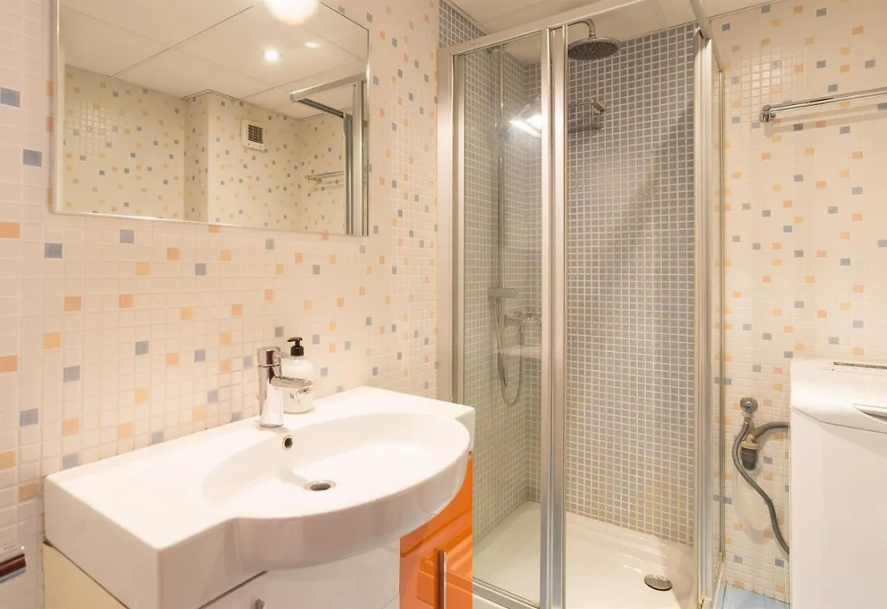 Gran Confort Muelle Uno Malaga Apartment